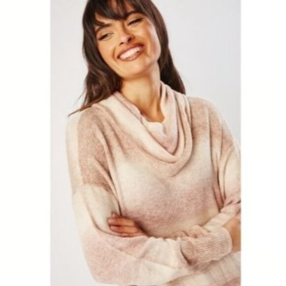 ⭐ 3/$15 American Eagle Cowl Neck Pink Tan Stripe Soft Sweater M - Picture 2 of 10